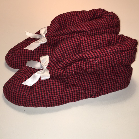 Macy’s Women’s Booty Slippers NWOT - Picture 3 of 8